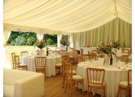 Party Dining Tent - The Perfect Solution for Outdoor Celebrations